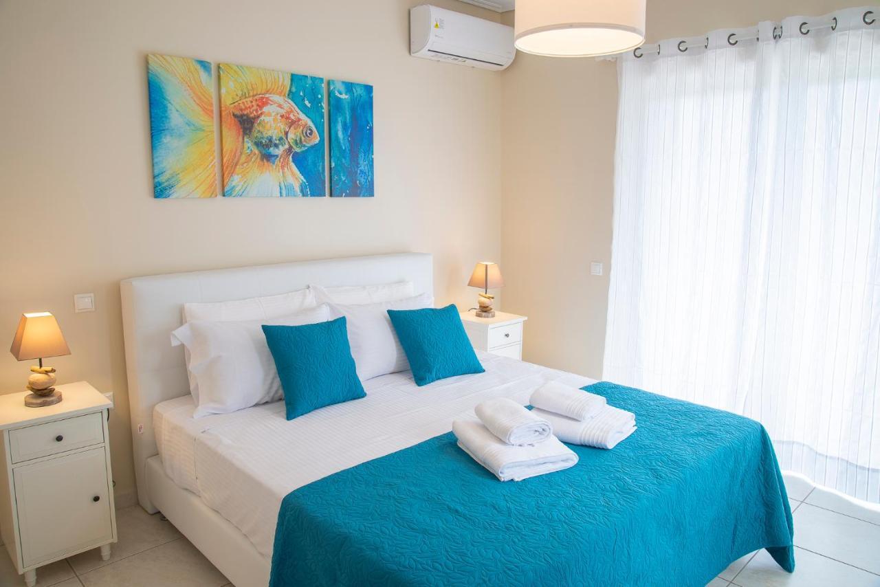 Helios: Charming Beach Home Next To Crystal Waters Néa Mákri Extérieur photo